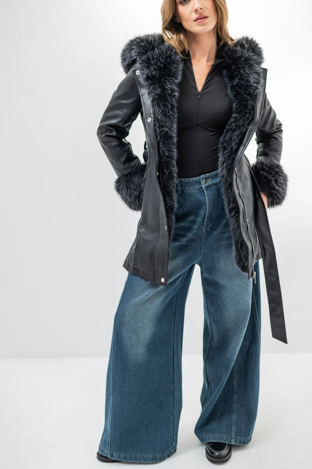 ALYSSA – Long faux leather coat with faux fur-trimmed hood