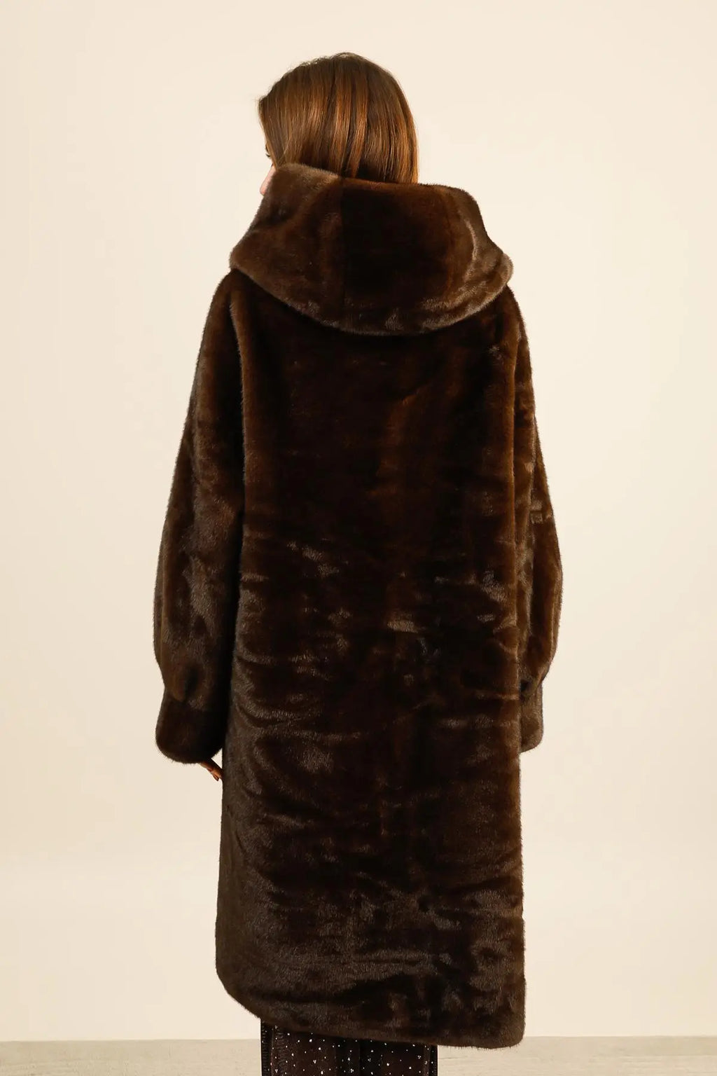 Hooded Faux Fur Coat – Comfortable Straight Fit
