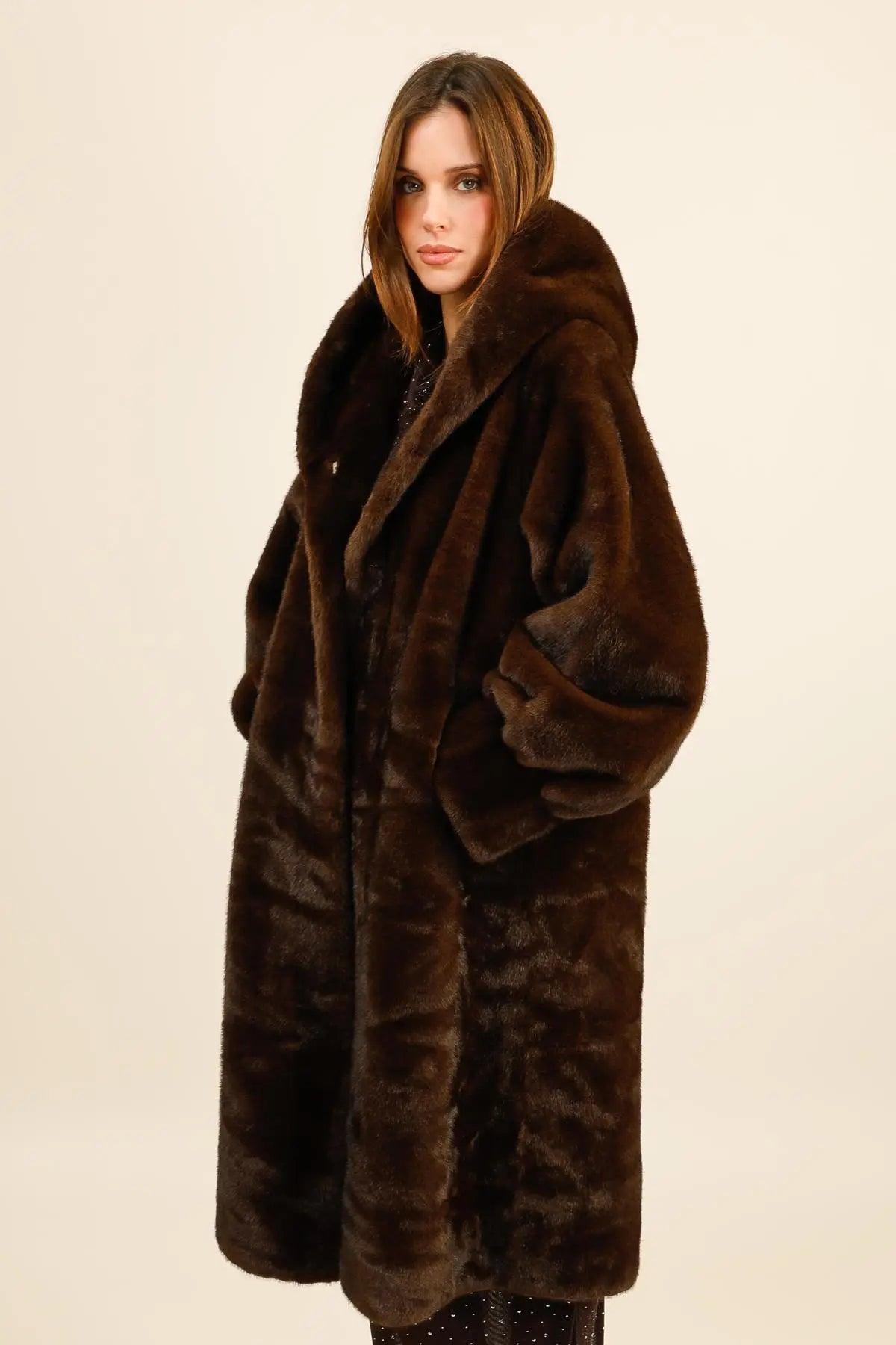 Hooded Faux Fur Coat – Comfortable Straight Fit