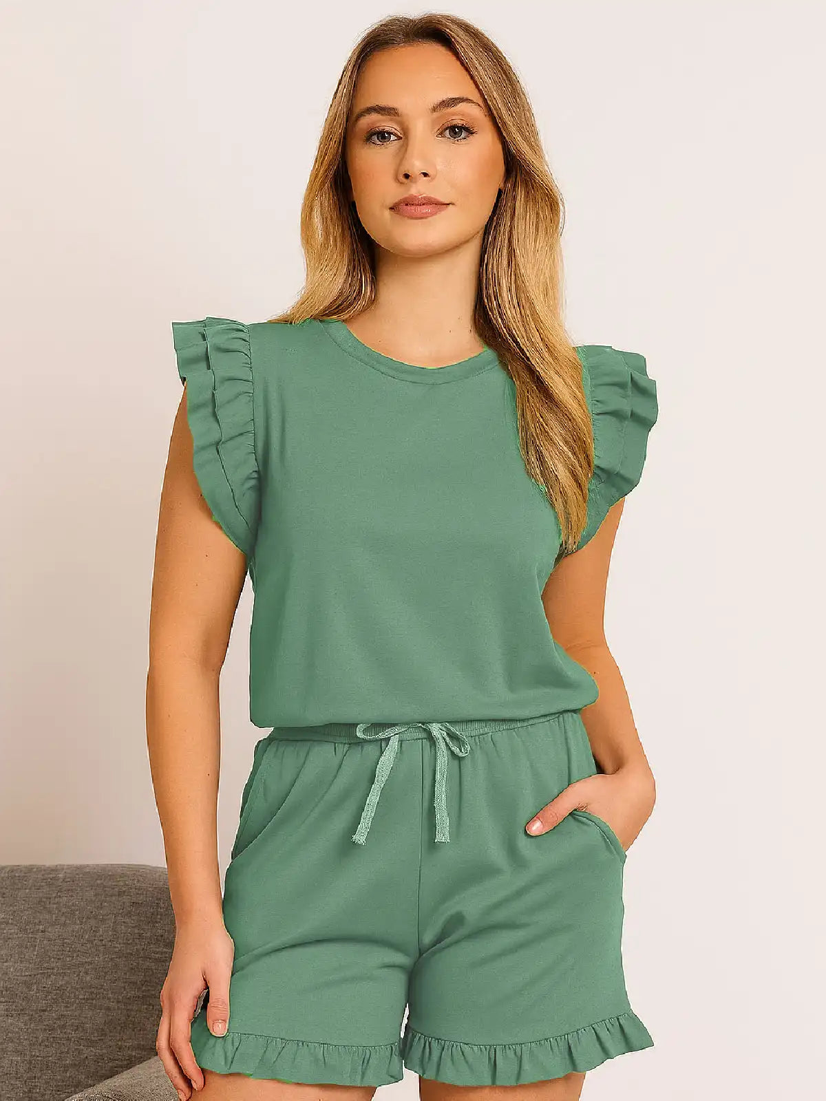 Frill Boxy With Short Set